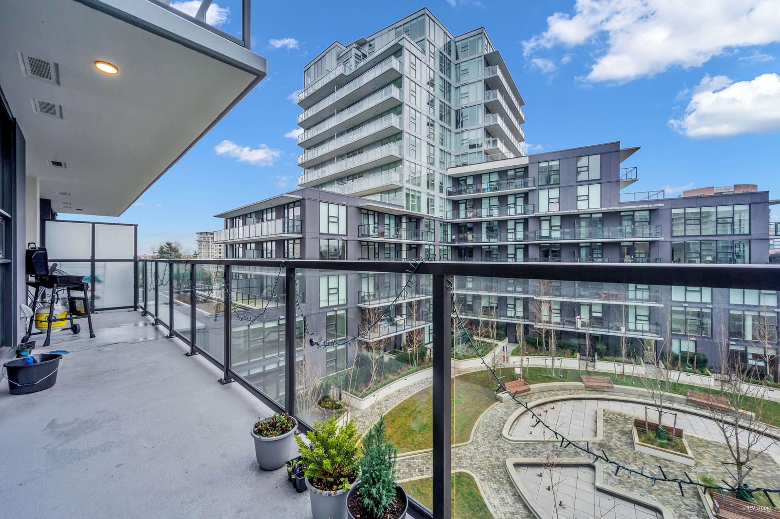Listing Image 19