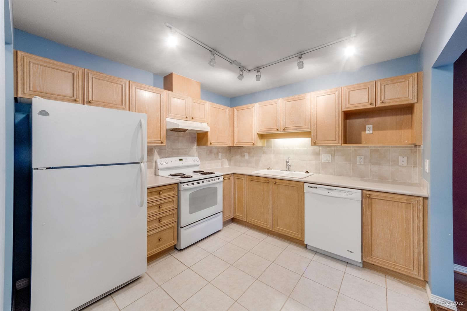 Listing Image 16