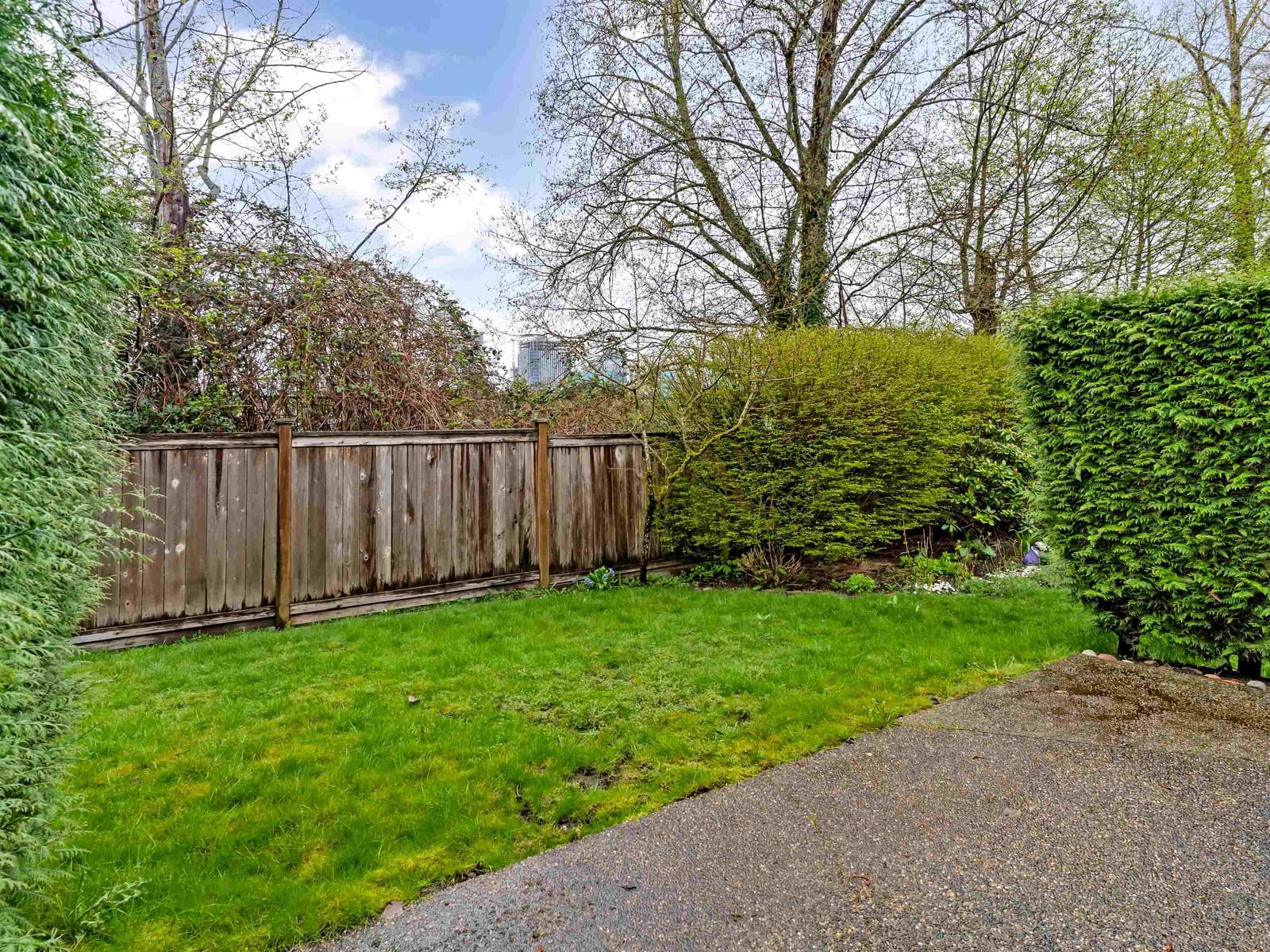 Listing Image 29