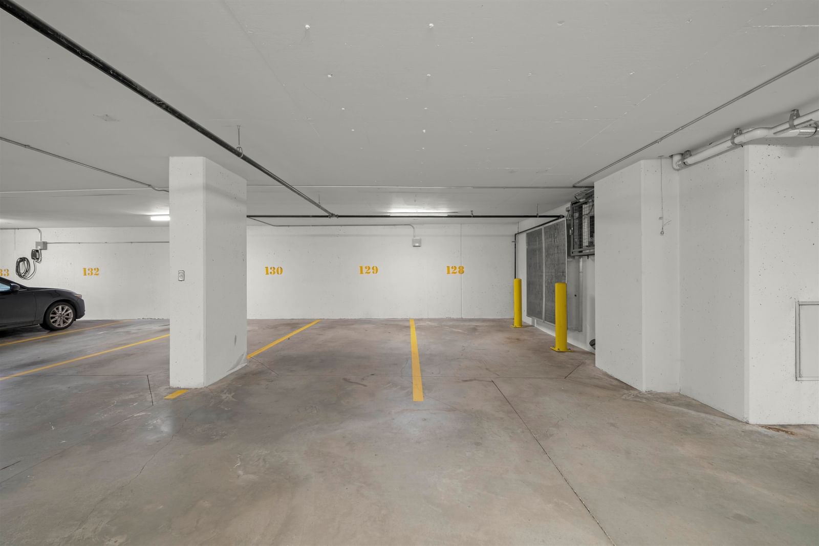Listing Image 33