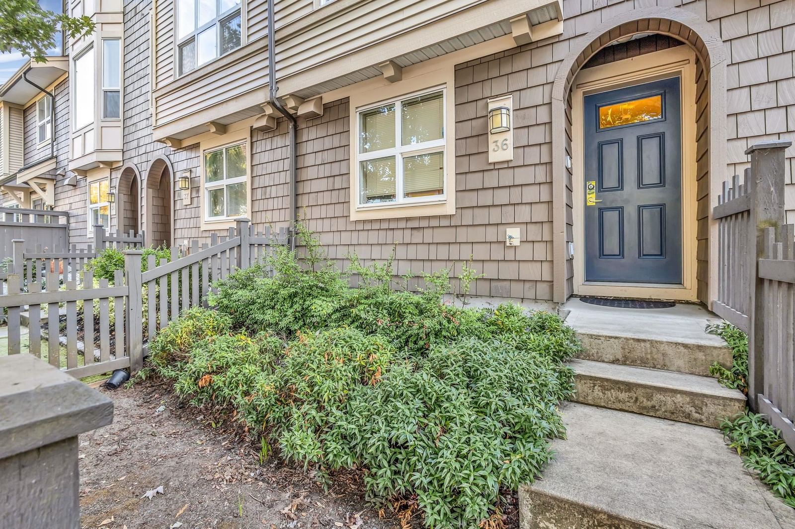 Listing Image 33