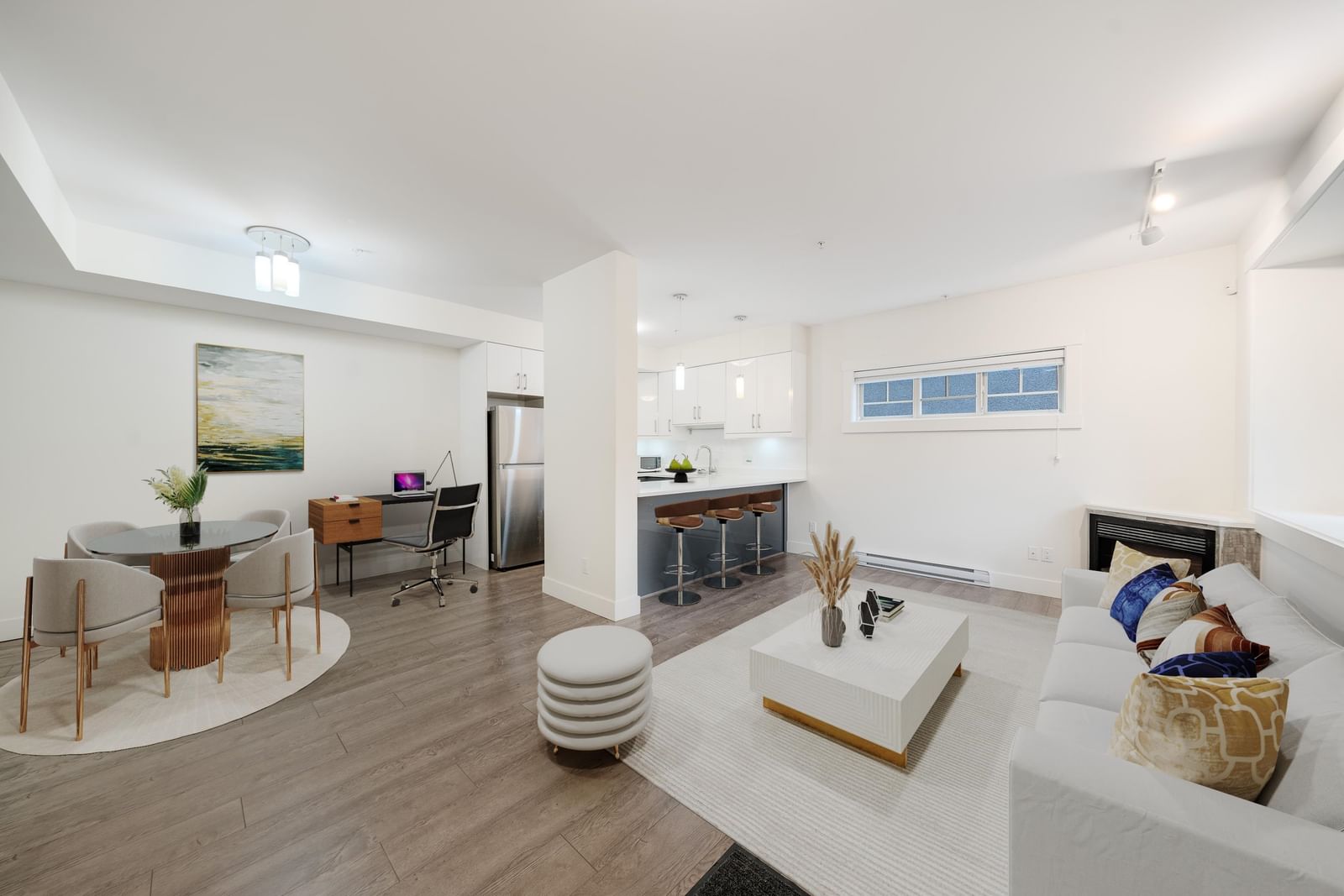 Listing Image 15
