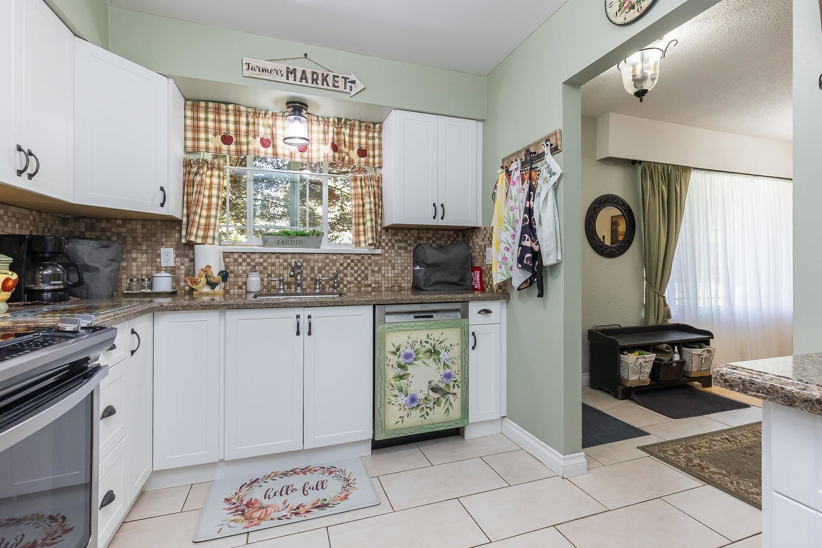 Listing Image 12