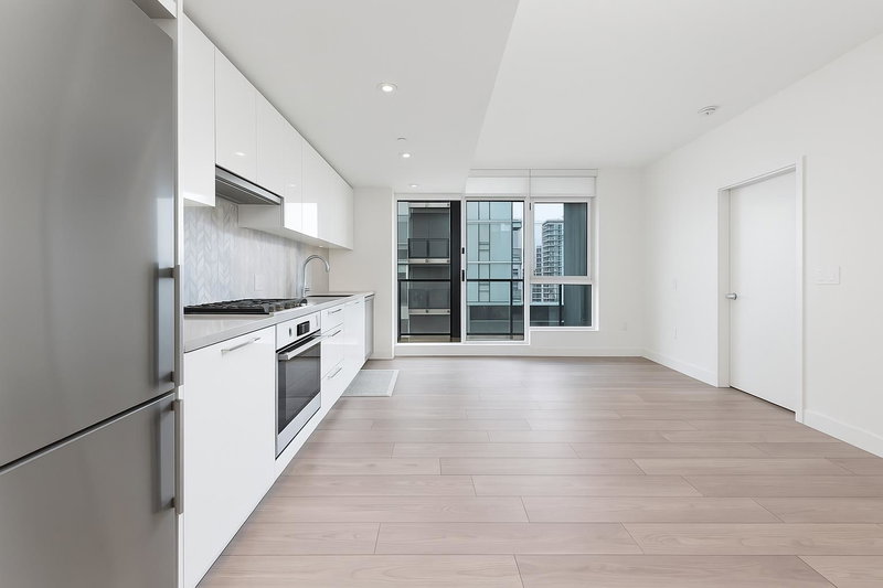 808 - 3581 Kent Avenue North Avenue, Vancouver, V5S 0H6 | Image 3