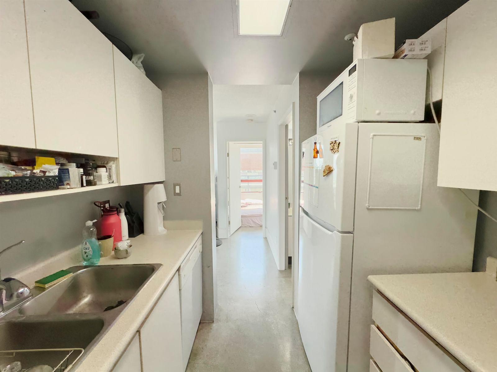Listing Image 6