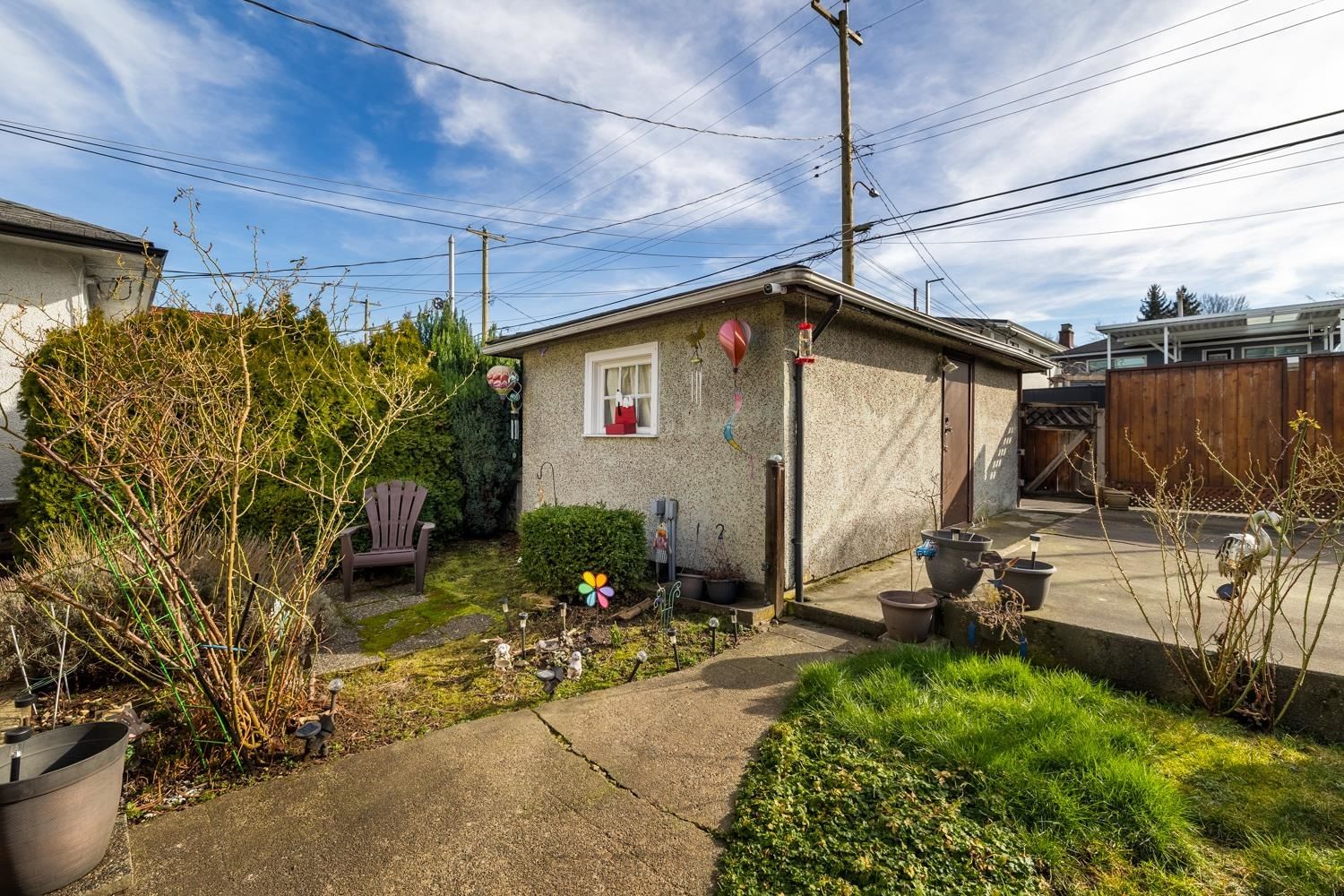 Listing Image 22
