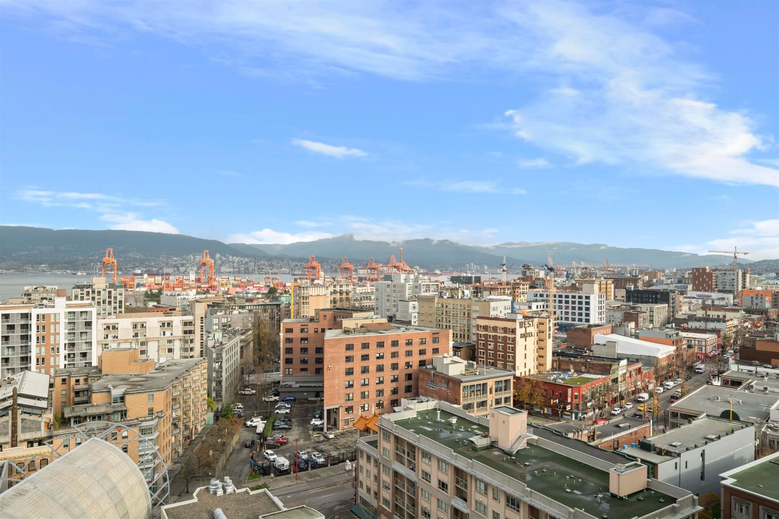 Listing Image 11