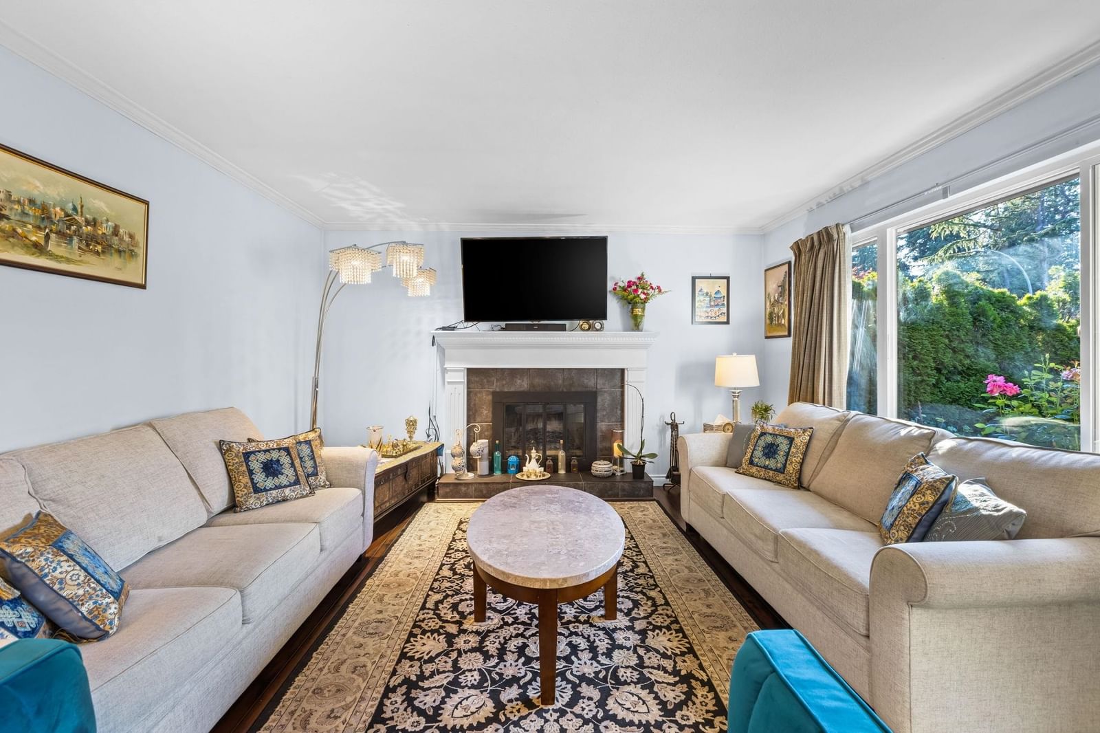 Listing Image 12