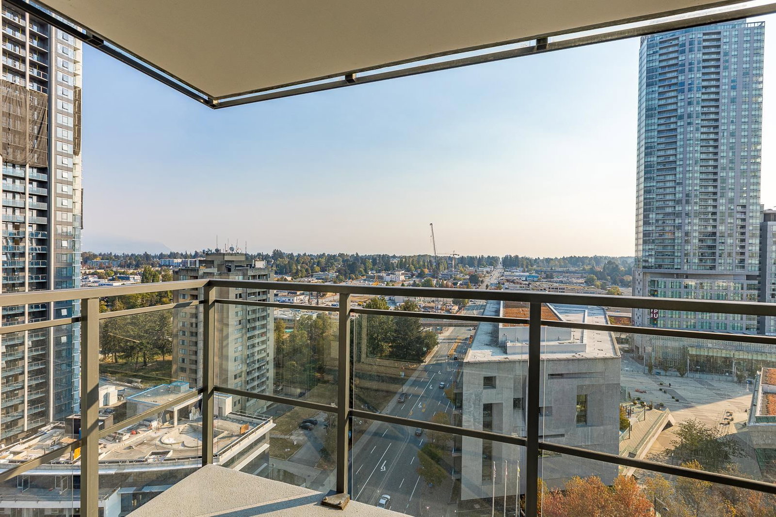 Listing Image 12