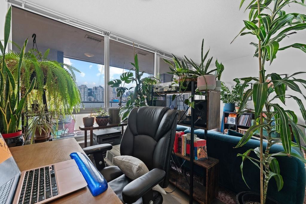 Listing Image 22