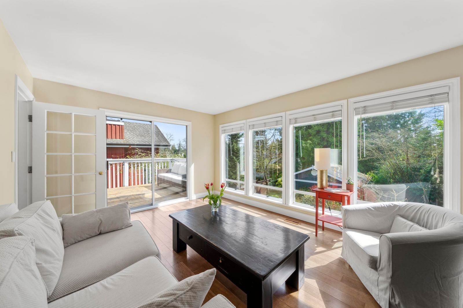 Listing Image 8