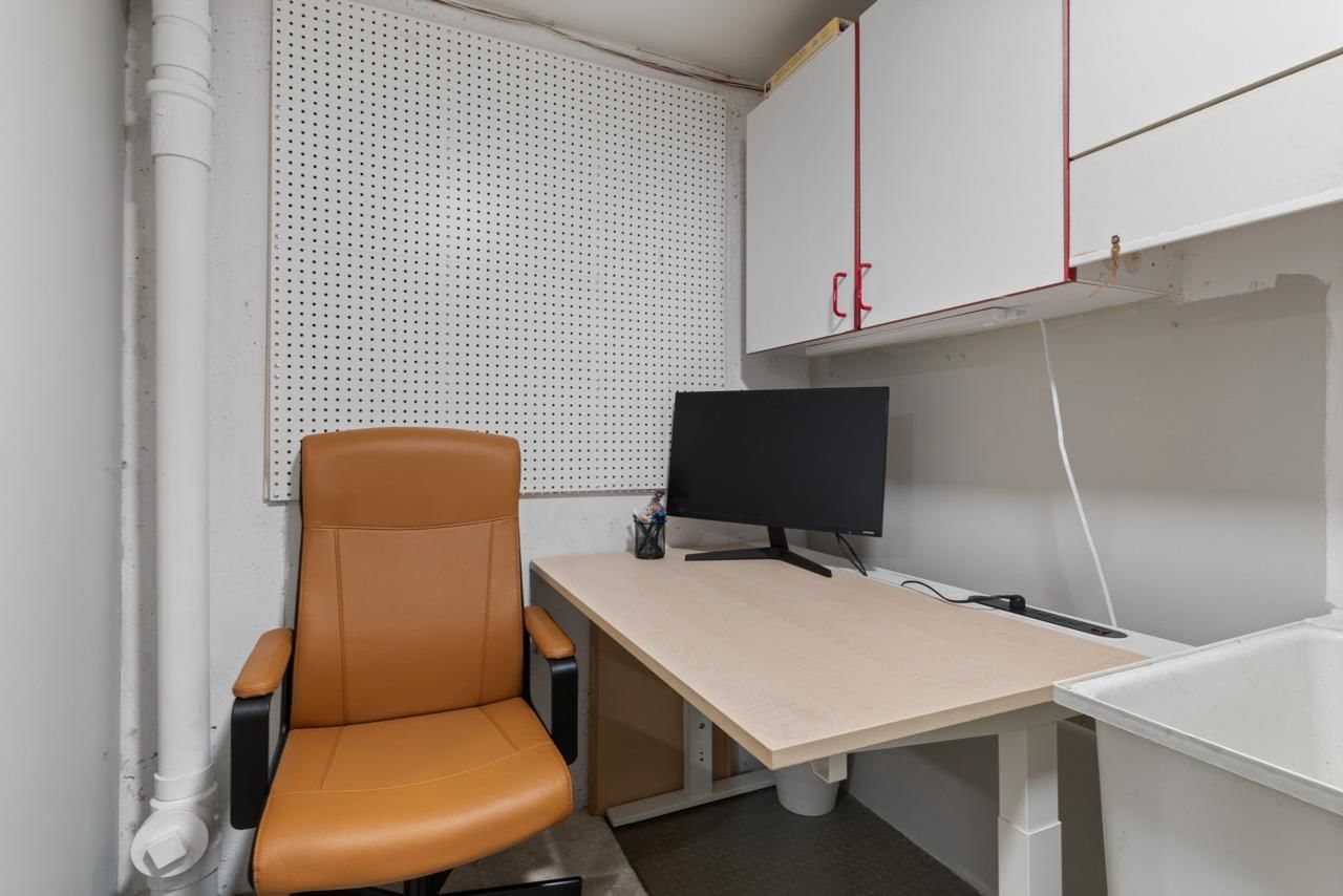 Listing Image 23