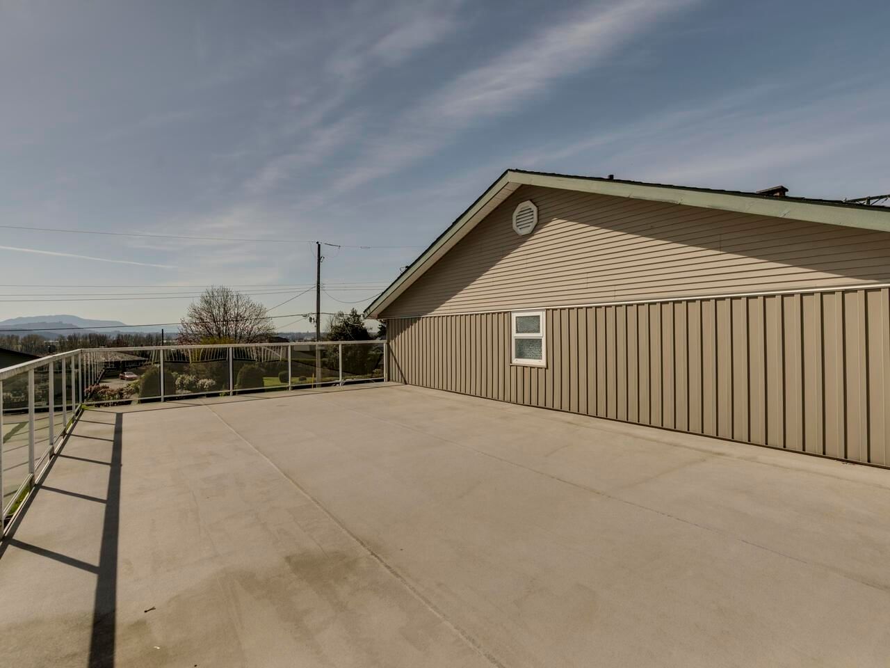 Listing Image 28