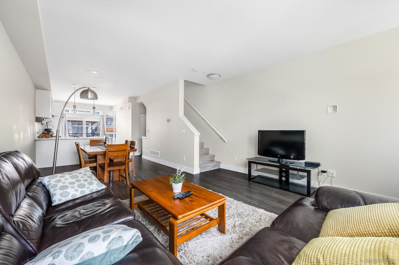 Listing Image 19