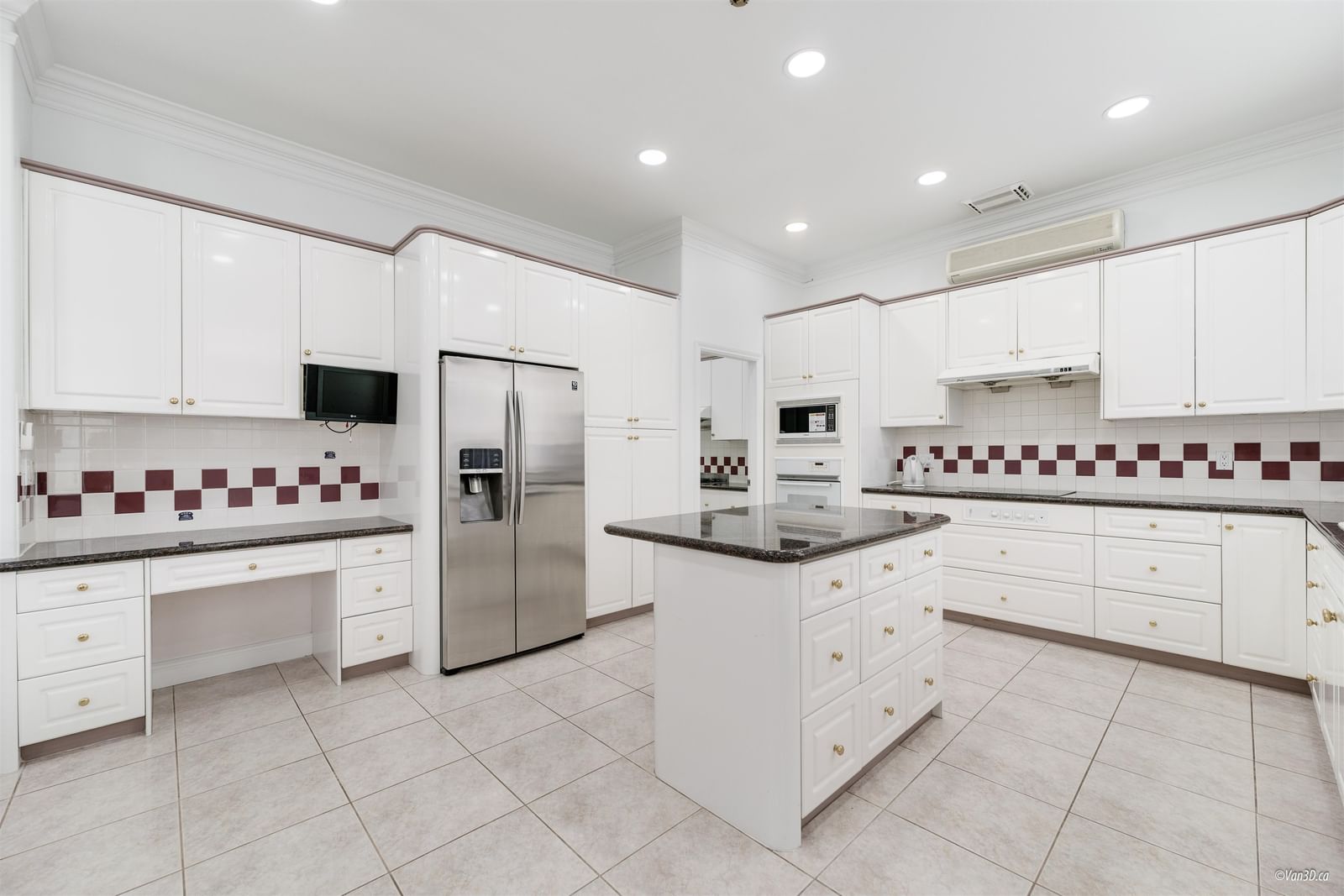 Listing Image 15