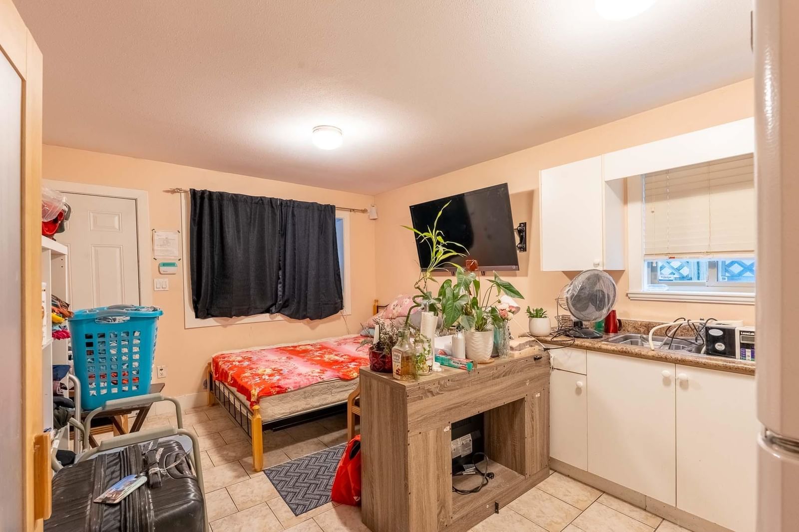 Listing Image 15