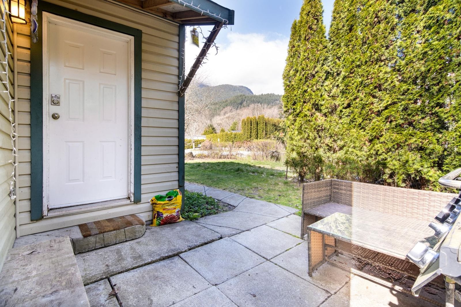 Listing Image 10