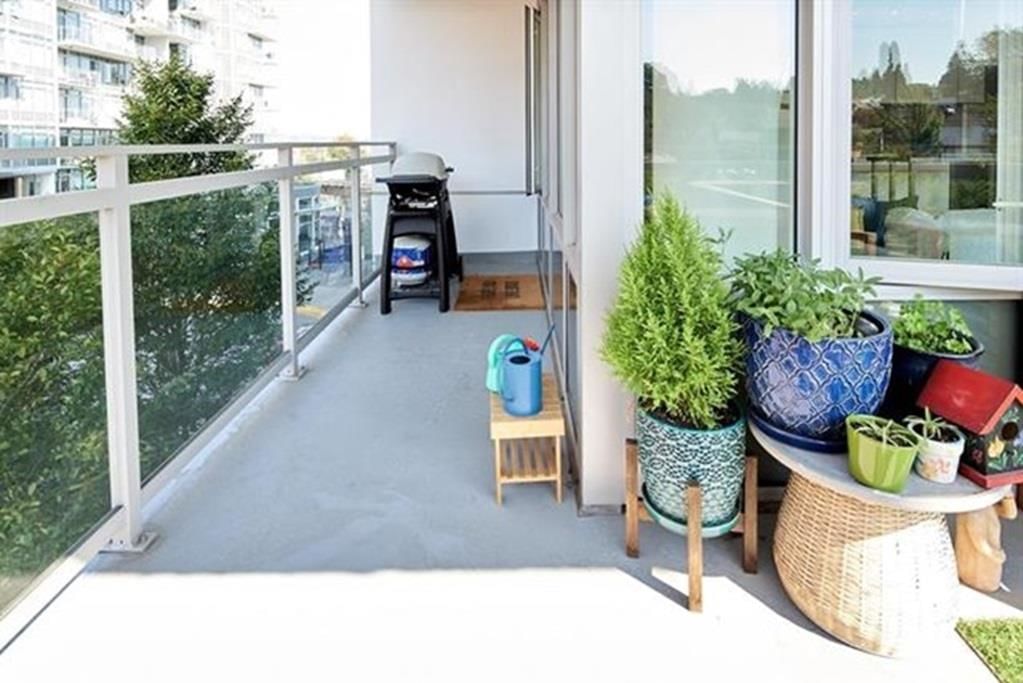 Listing Image 6