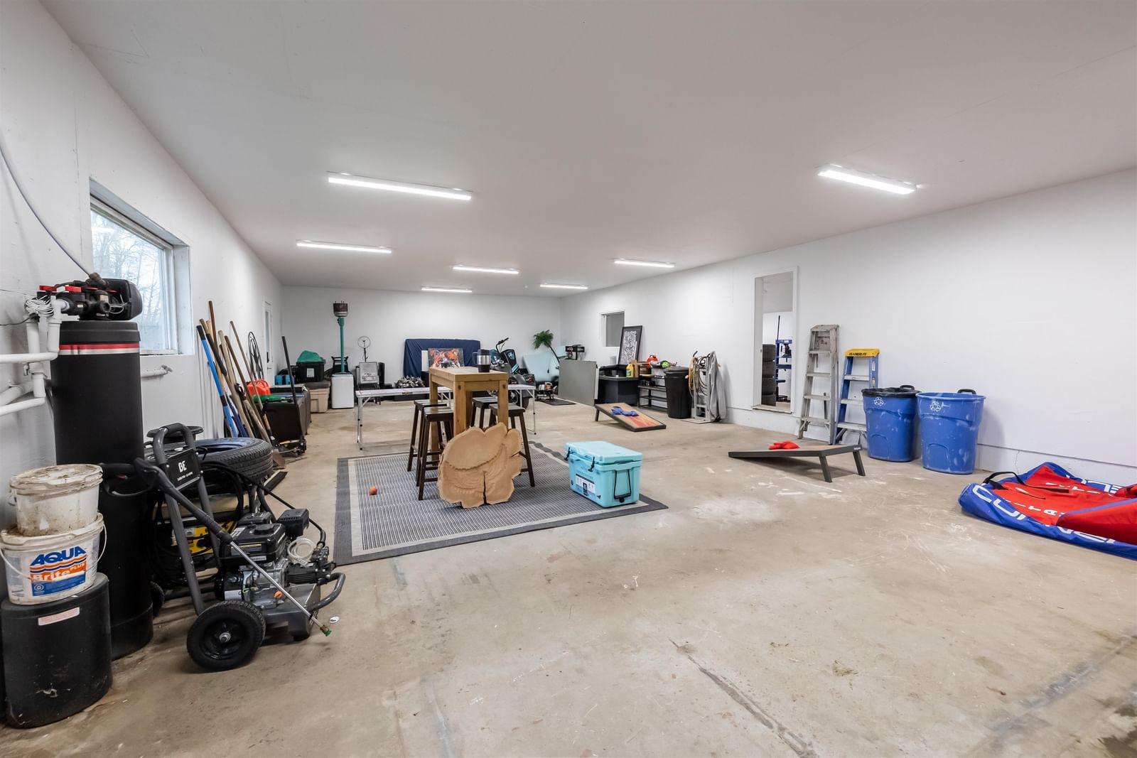 Listing Image 33