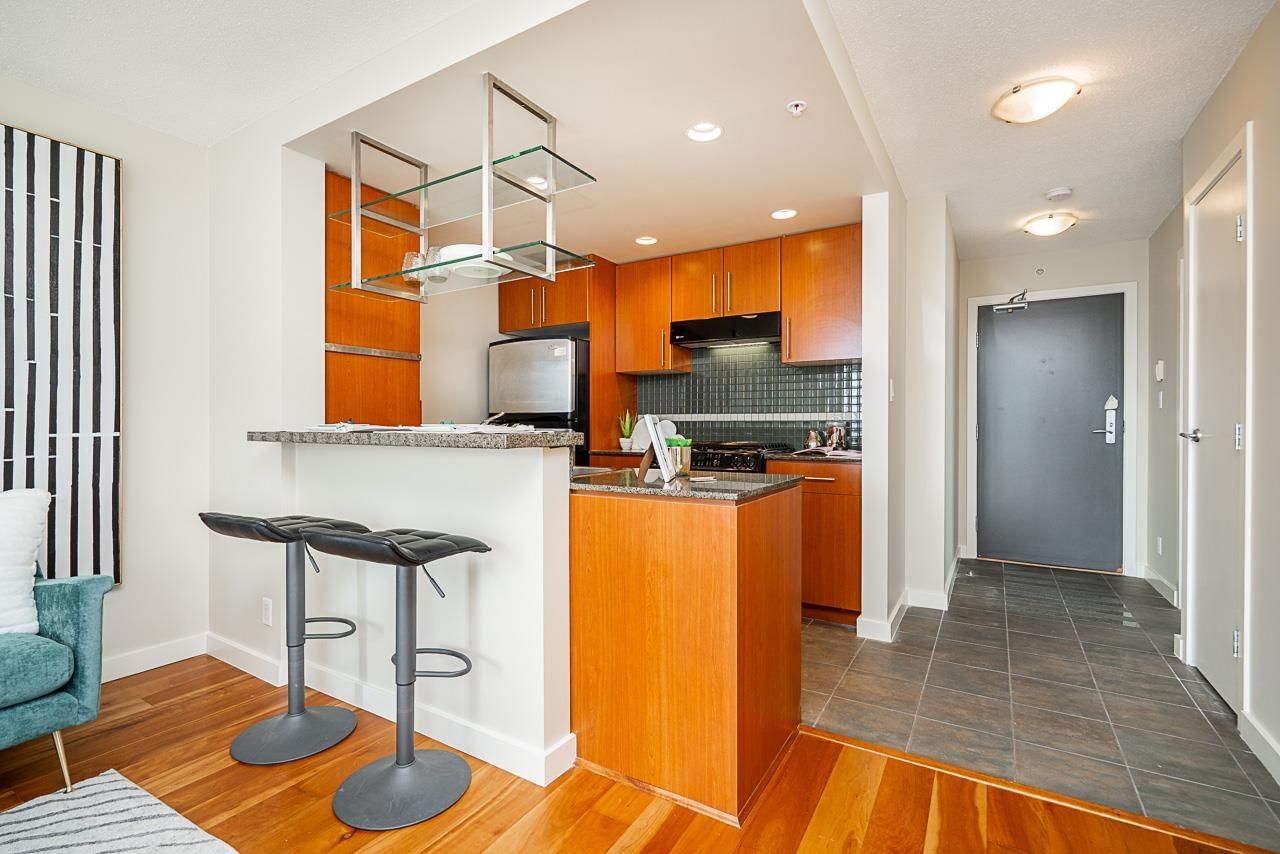 Listing Image 9