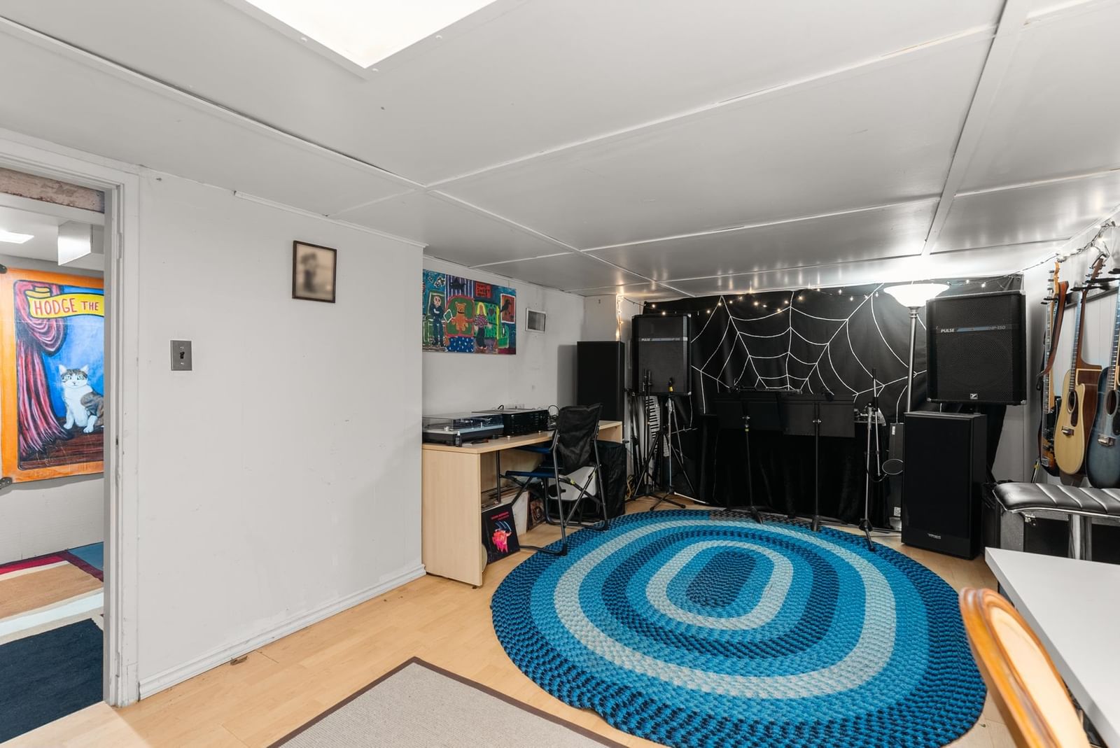 Listing Image 25