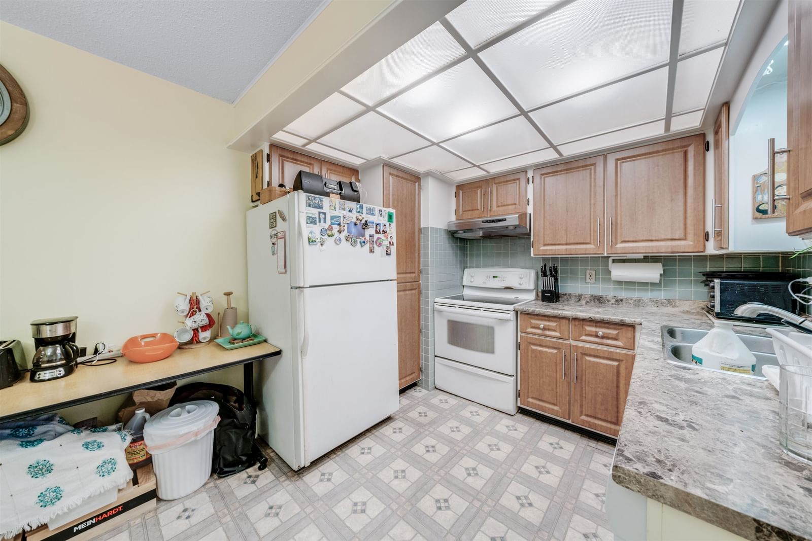 Listing Image 11