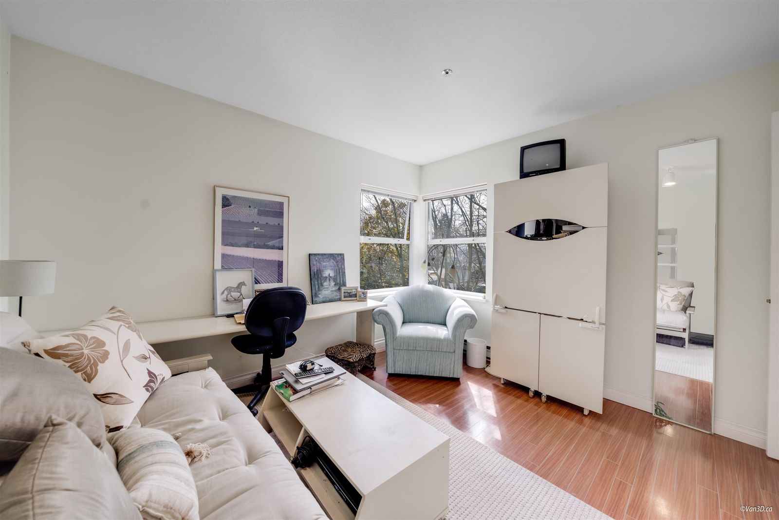 Listing Image 21