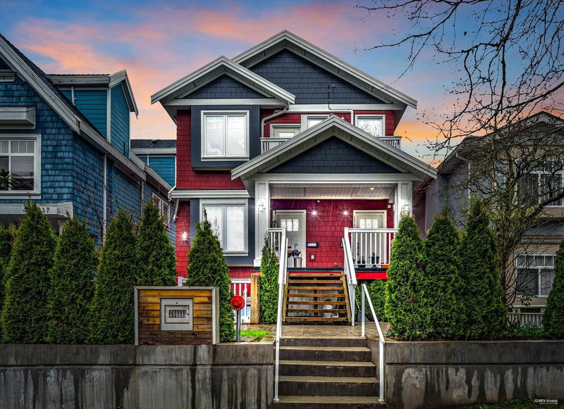 2745 Duke Street, Vancouver, British Columbia