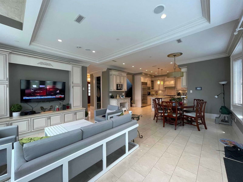 7586 Angus Drive, Vancouver, British Columbia