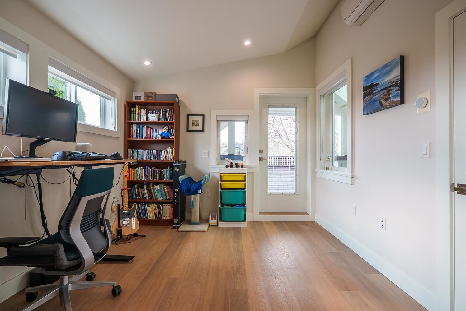 Listing Image 16