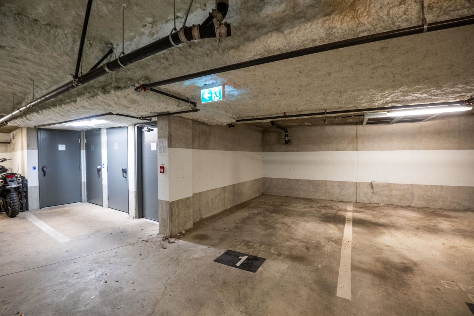 Listing Image 20