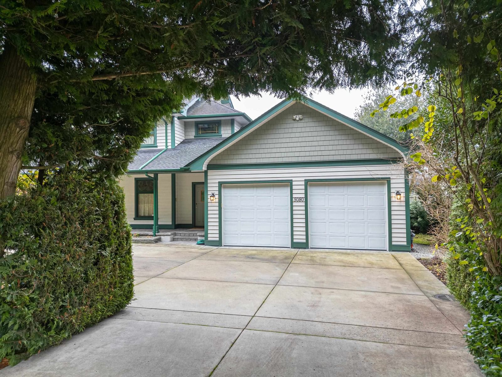 Listing Image 6
