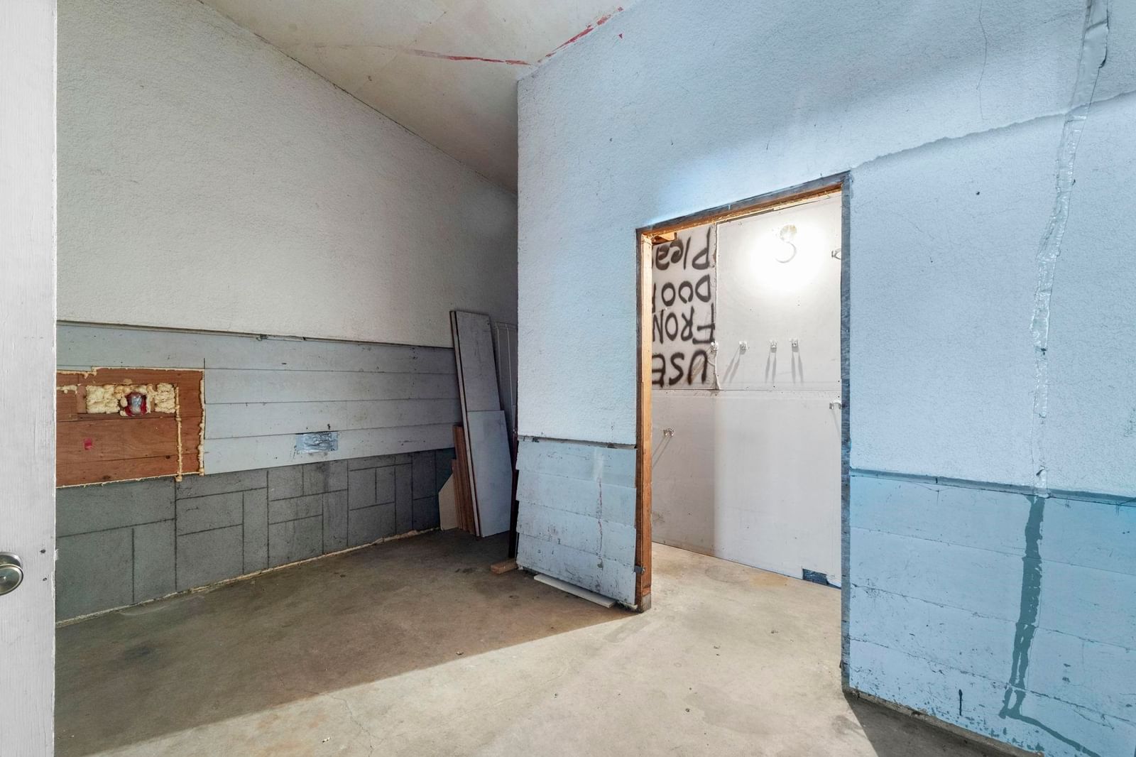 Listing Image 37