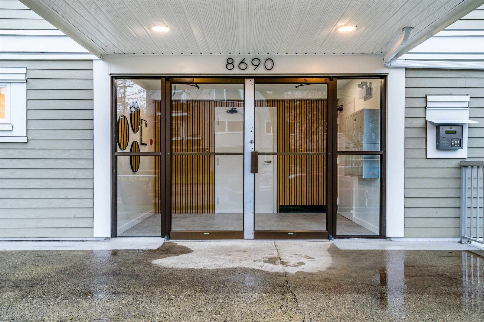 Listing Image 18