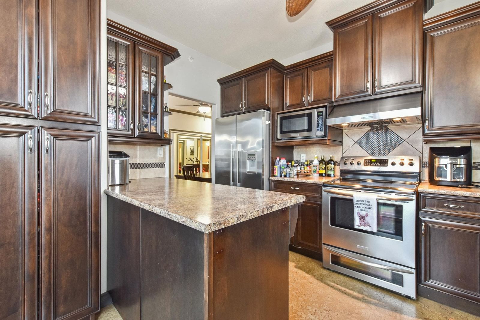 Listing Image 12