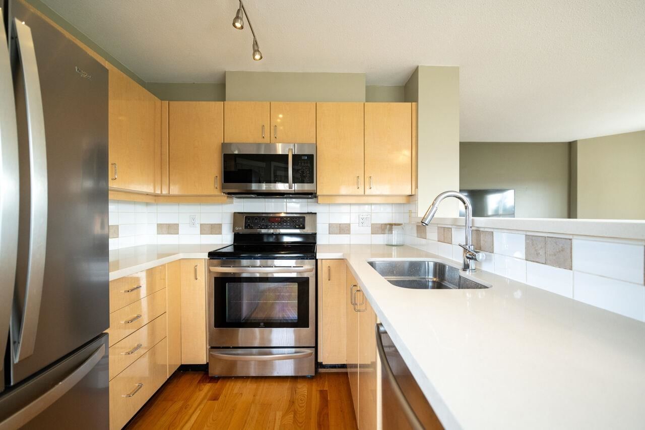 Listing Image 13
