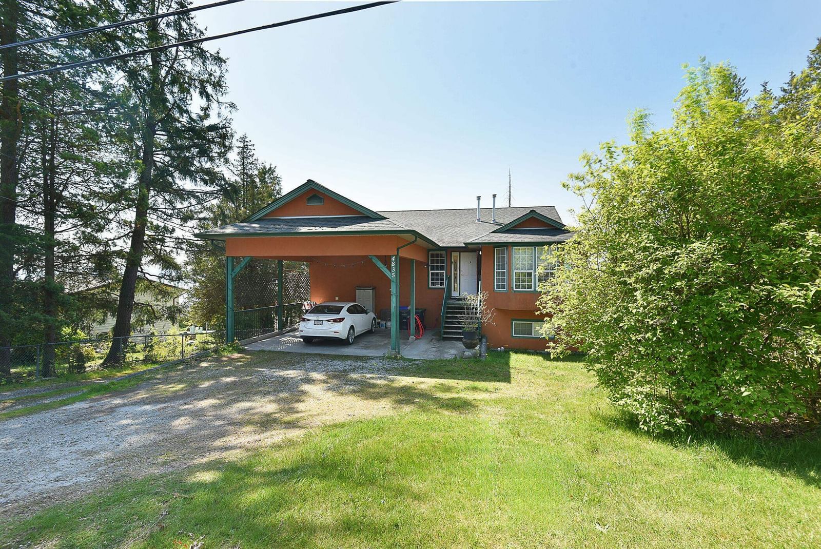 Listing Image 4