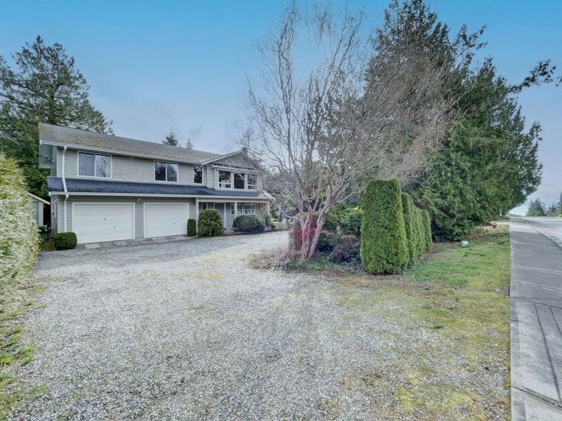 5642 Nickerson Road, Sechelt, British Columbia
