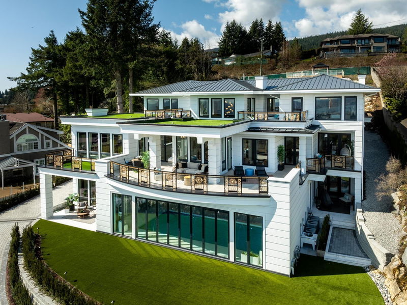 835 Farmleigh Road, West Vancouver, British Columbia