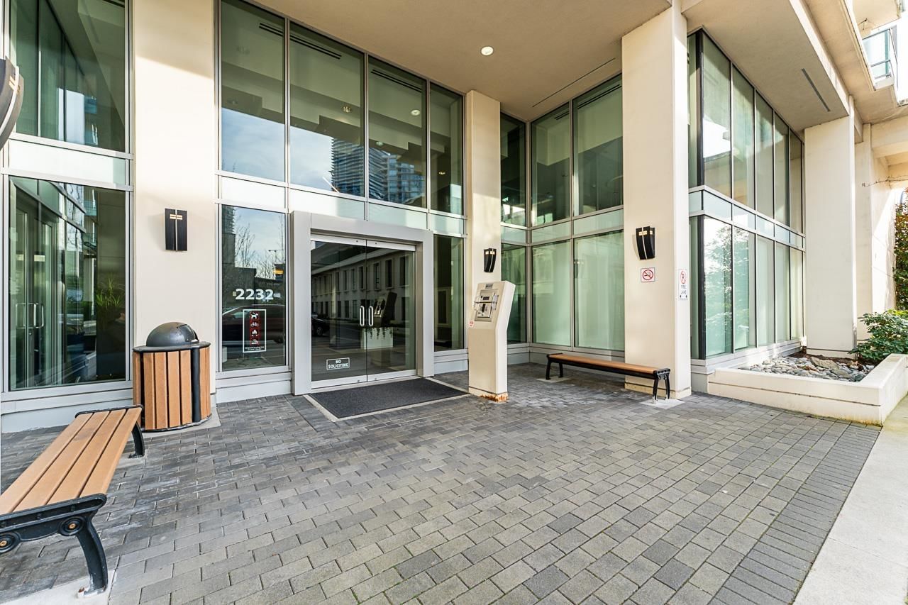 Listing Image 5