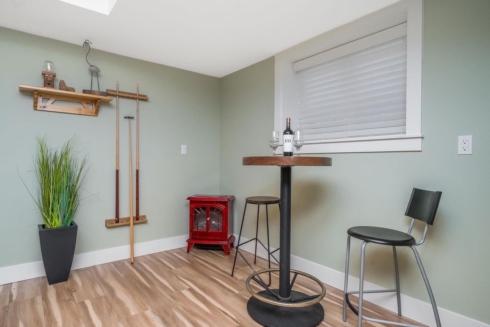 Listing Image 29