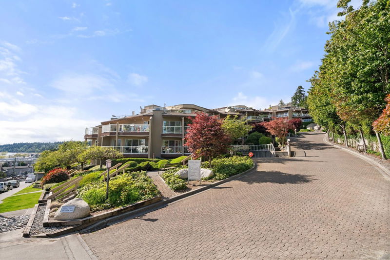 15025 Victoria Avenue #209, White Rock, British Columbia