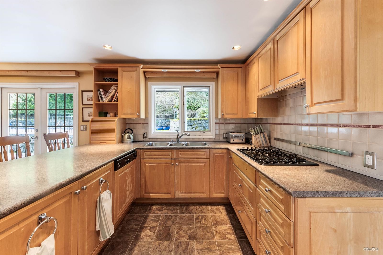 Listing Image 19