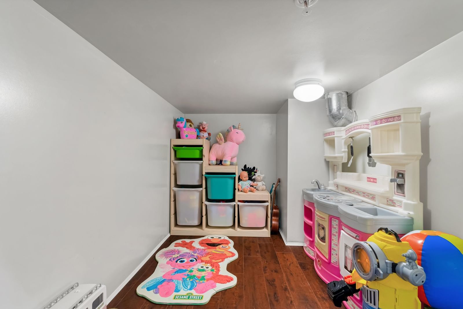Listing Image 19