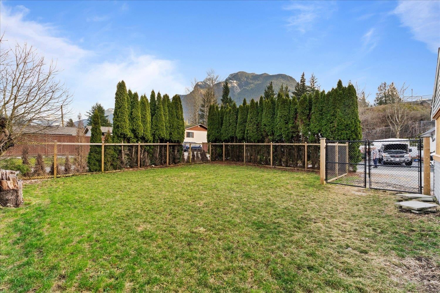 Listing Image 23