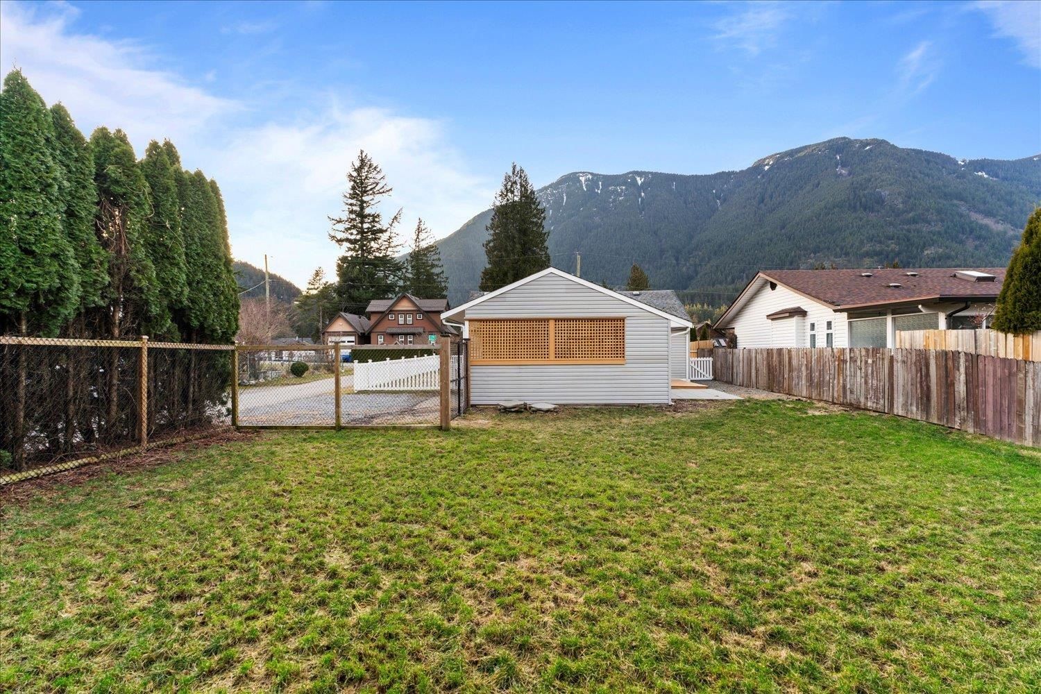 Listing Image 24