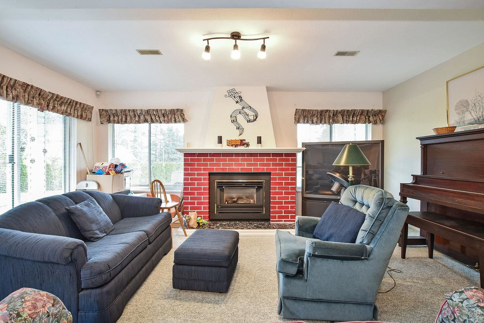 Listing Image 20