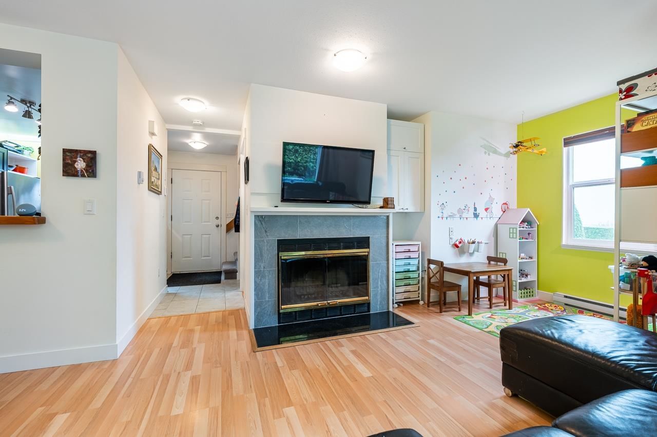 Listing Image 14