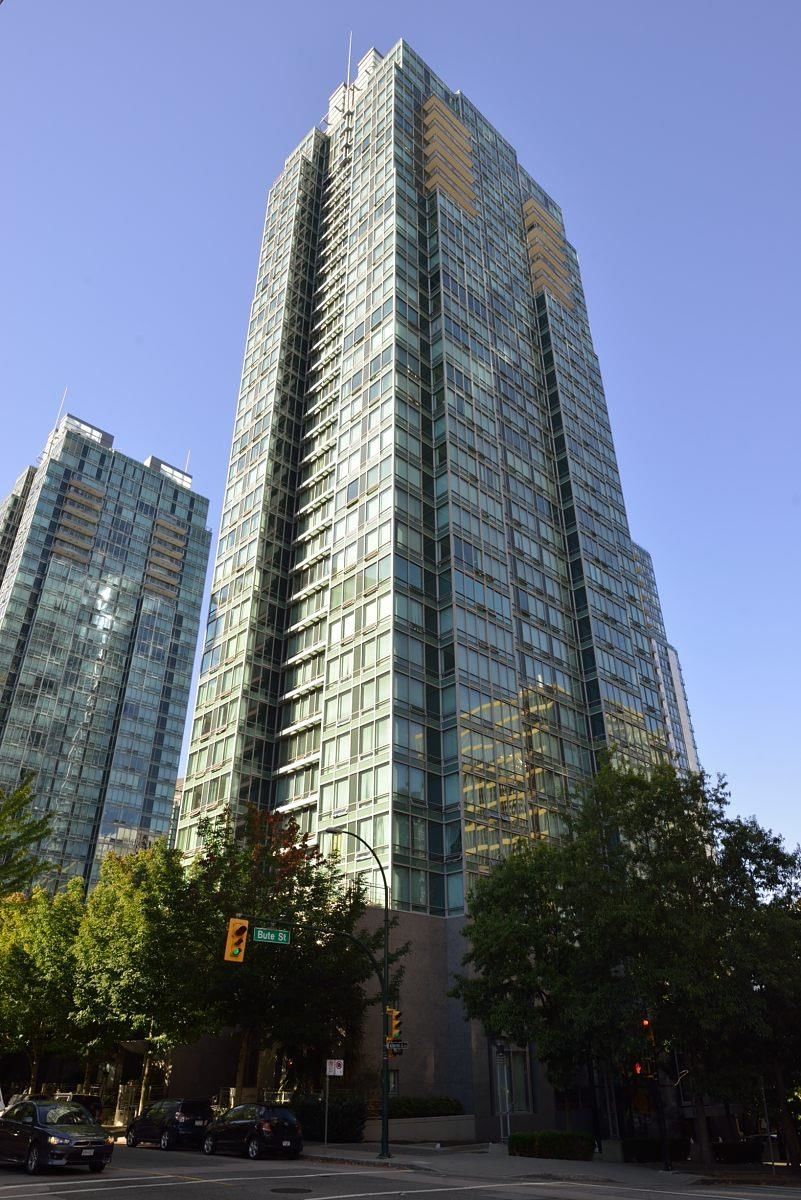 Listing Image 0