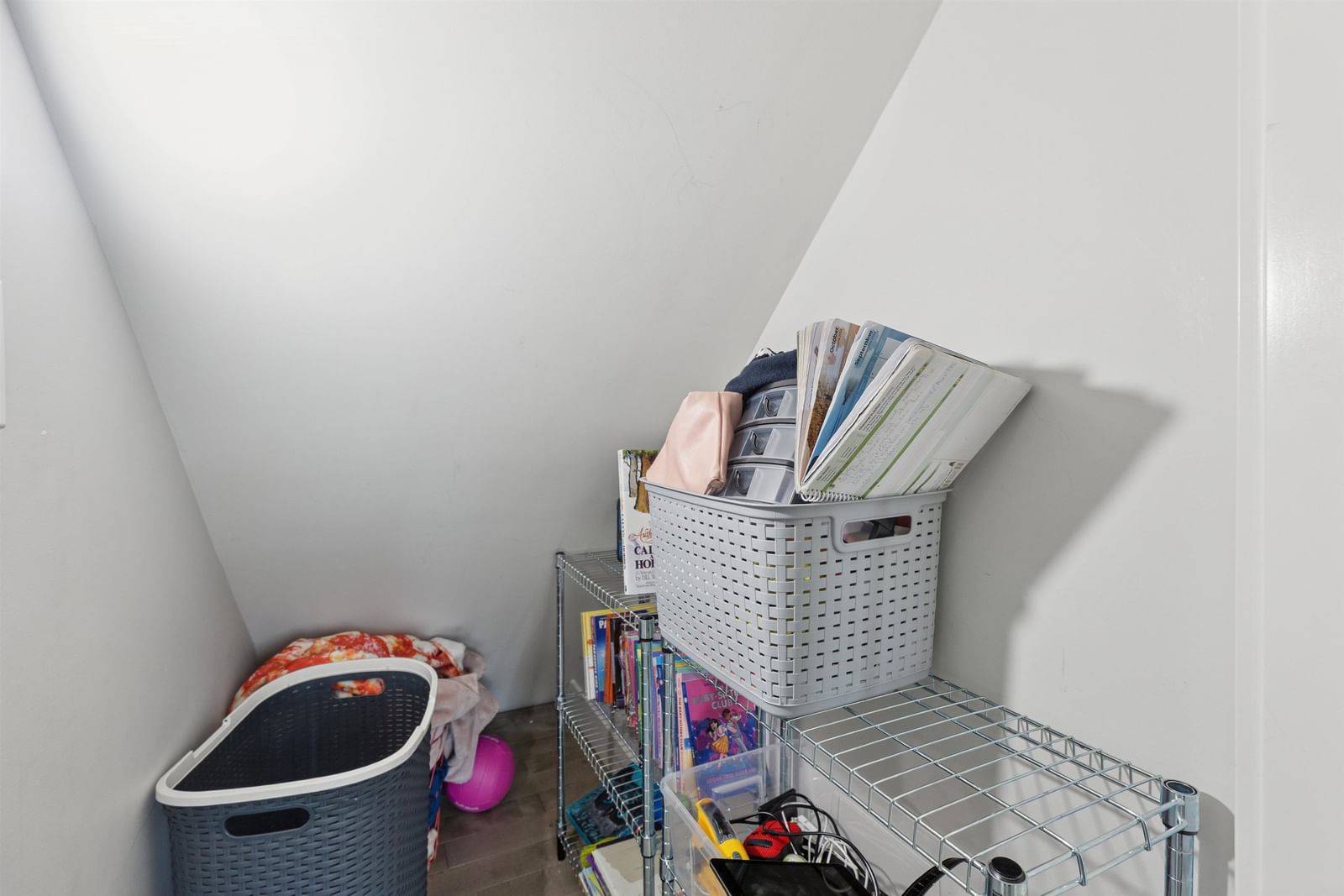 Listing Image 33